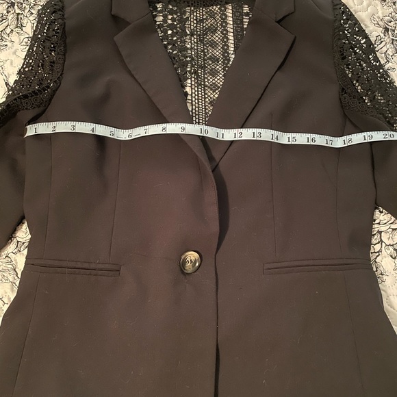 Crochet back jacket - Picture 3 of 6